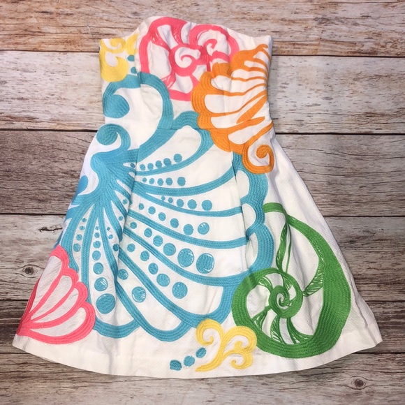 Lilly Pulitzer Dresses & Skirts - Lilly Pulitzer Strapless Embroidered Dress Size 4